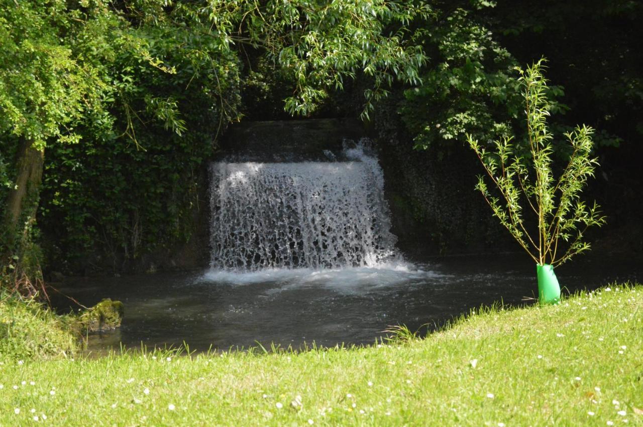 Les Gites Insolites De La Cascade Lespesses المظهر الخارجي الصورة